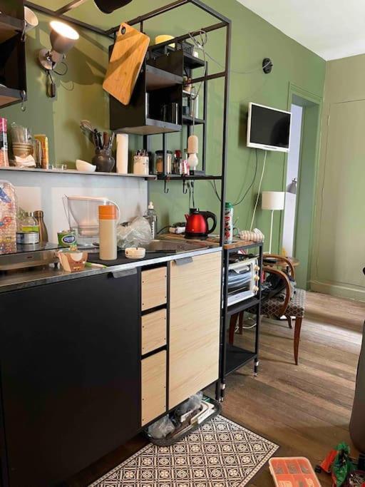 Cosy Nest In Montmartre Apartment Paris Bagian luar foto
